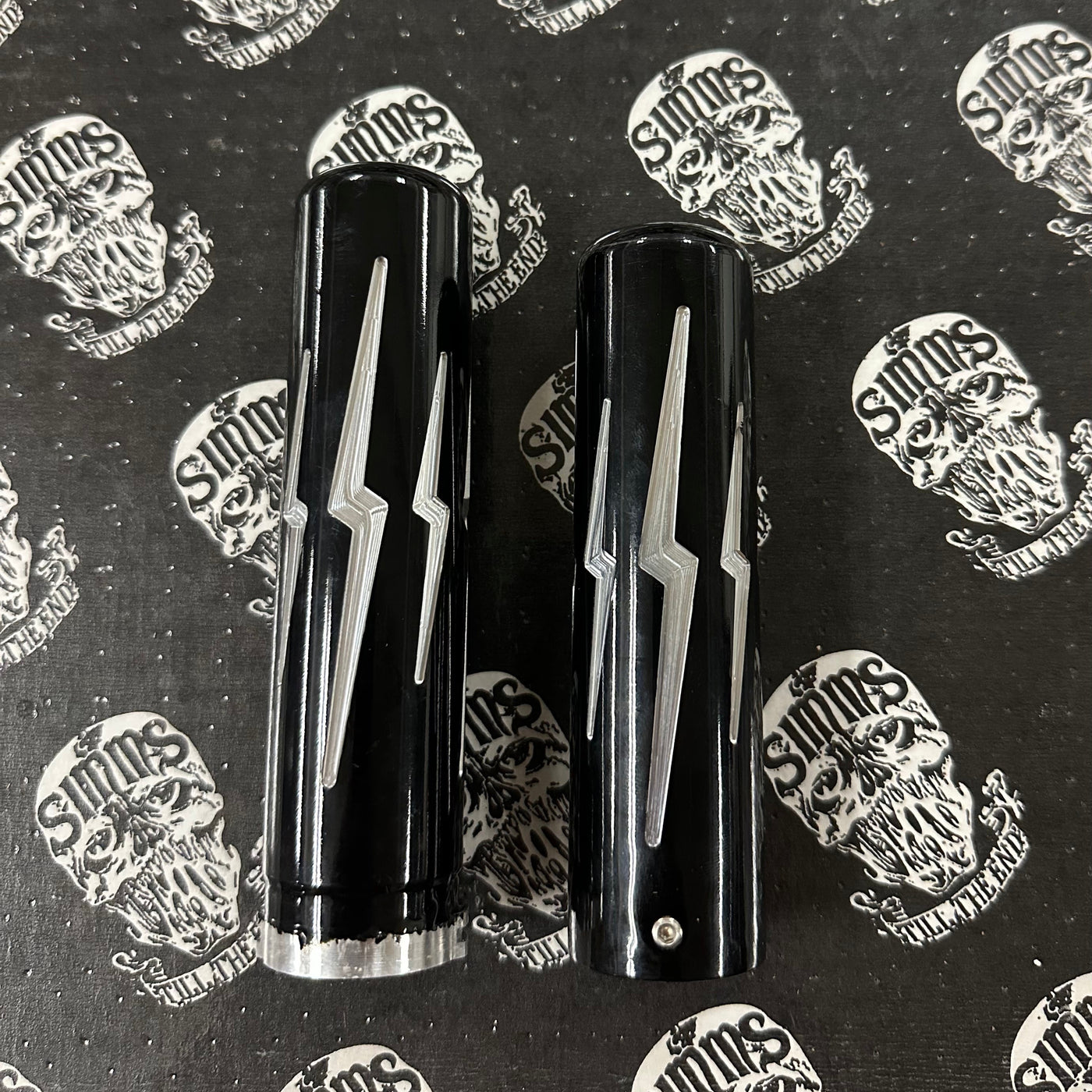 SIMMS Grips, Bullnose Style "Rounded" End, Contrast Cut -Thunder Bolt